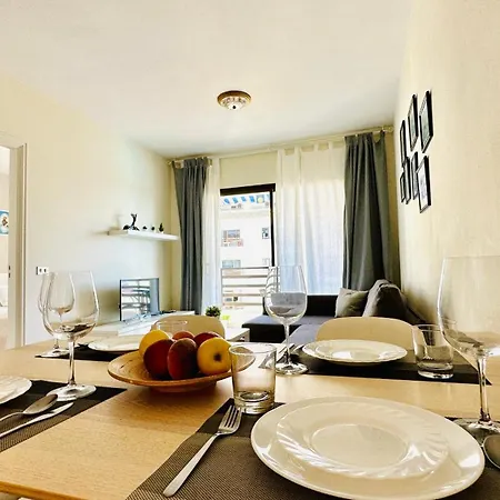 Seguro El Sol 411 * Puerto de Santiago (Tenerife)