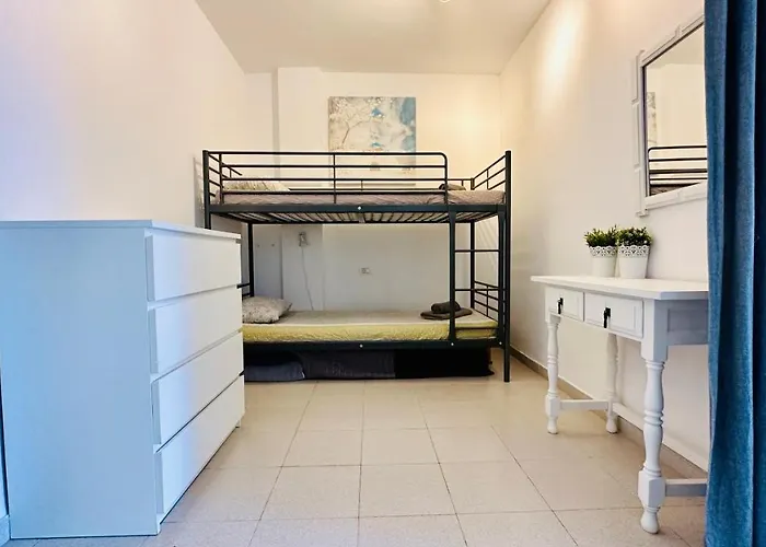 Seguro El Sol 411 * Puerto de Santiago (Tenerife)