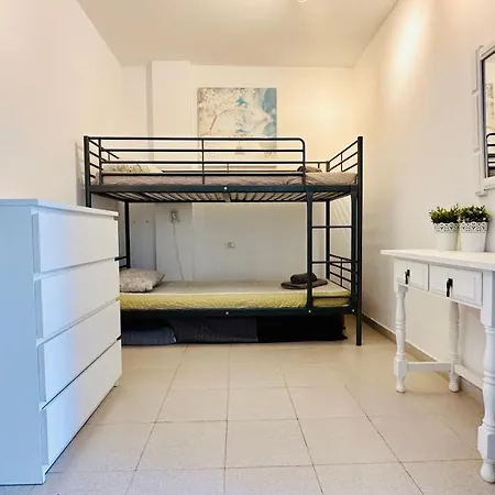 Seguro El Sol 411 * Puerto de Santiago (Tenerife)